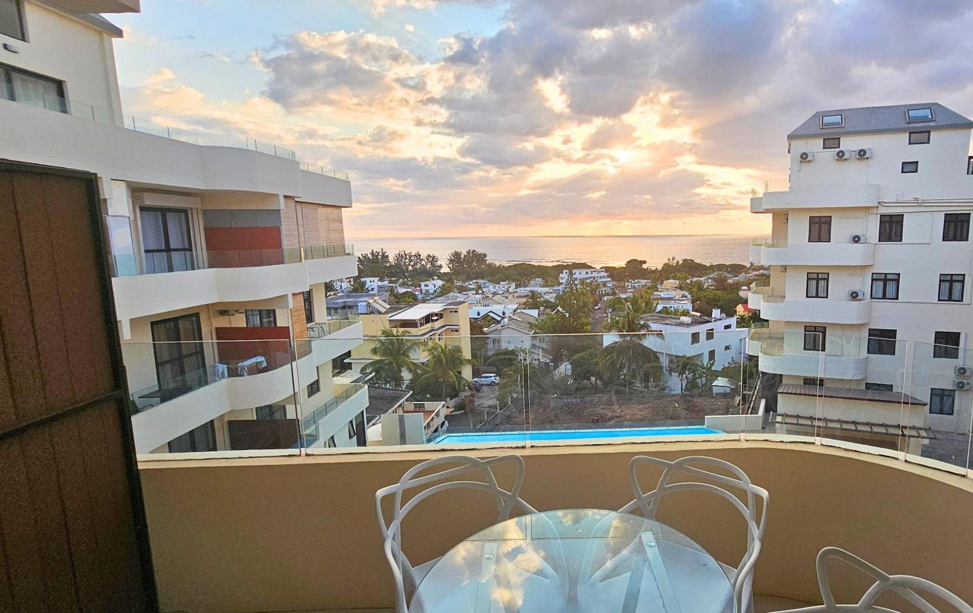 דירות Flic-en-Flacq Zen Retreat With Stunning Sea Views And Sunsets מראה חיצוני תמונה